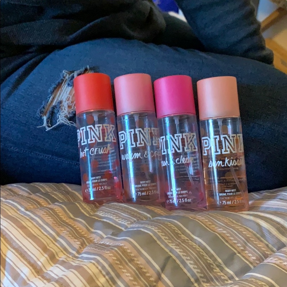 Set of 4 pink perfumes